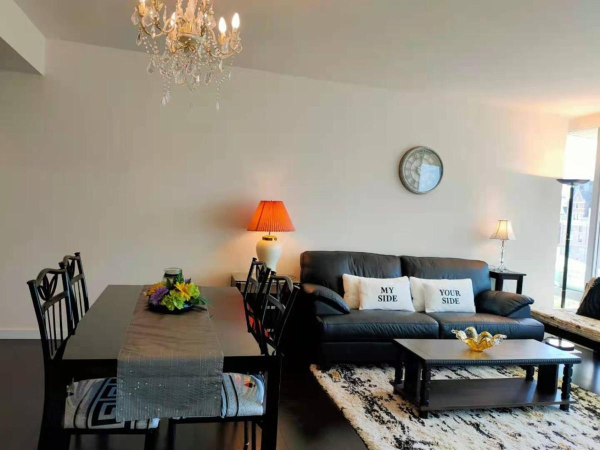 Waterfalls Hotel - Suite In Falls Downtown With Pool Victoria Exteriör bild