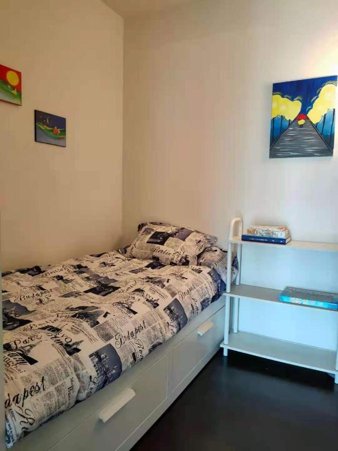 Waterfalls Hotel - Suite In Falls Downtown With Pool Victoria Exteriör bild